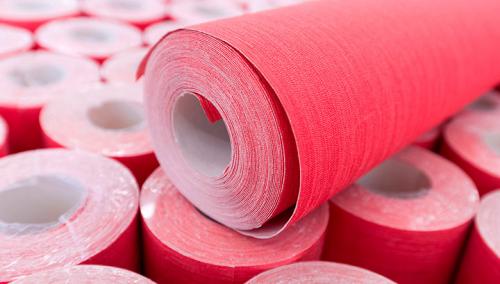 Сколько м2 в рулоне обоев. Сколько метров в рулоне обоев и как рассчитать количество полотен для отделки