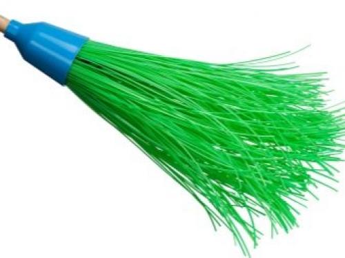 Как сделать метлу из пластиковых бутылок. Самодельная метла из старых пластиковых бутылок 20 Как сделать метлу из пластиковых бутылок. Самодельная метла из старых пластиковых бутылок 20