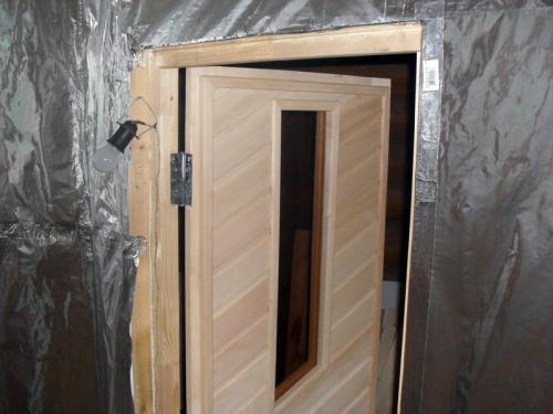 Как сколотить дверь из досок. Подбираем материал: особенности различной древесины 07 Как сколотить дверь из досок. Подбираем материал: особенности различной древесины 07