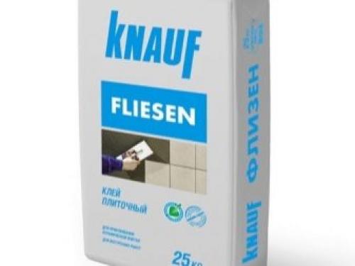 Как приклеить потолочную плитку на побелку. Можно ли клеить потолочную плитку на побелку: способы наклеивания и подготовка к работе 20 Как приклеить потолочную плитку на побелку. Можно ли клеить потолочную плитку на побелку: способы наклеивания и подготовка к работе 20