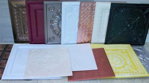 Как клеить потолочную плитку. Особенности пенопластовой плитки