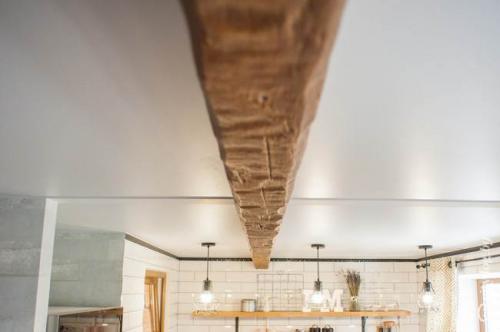 Кухня 32 кв м проходная. Кухня в квартире-студии площадью 32 кв.м. Дизайн с элементами кантри