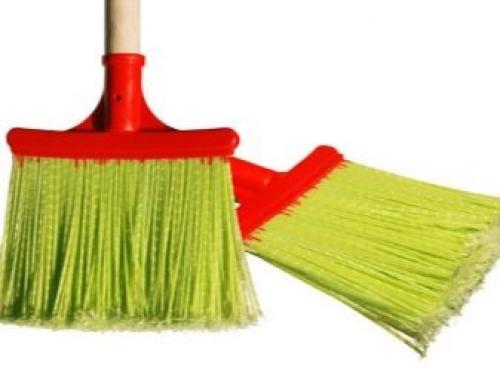 Как сделать метлу из пластиковых бутылок. Самодельная метла из старых пластиковых бутылок 19 Как сделать метлу из пластиковых бутылок. Самодельная метла из старых пластиковых бутылок 19