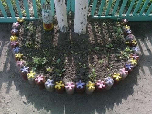 Поделки из пластиковых бутылок для сада и огорода. Поделки из пластиковых бутылок для дачи, сада и огорода: идеи, схемы и мастер-классы