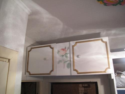 Что можно сделать из старого шкафа своими руками. Новая жизнь старой мебели...Из старого шифоньера-новый шкаф в прихожку!