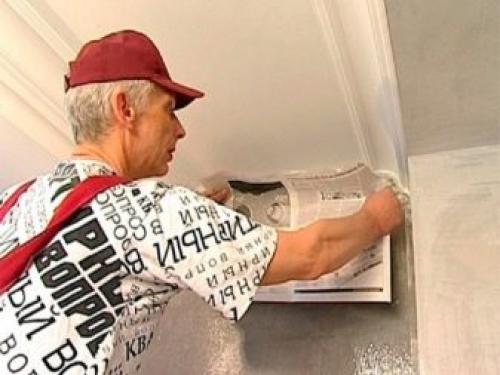 Чем смыть с потолка побелку. В каких случаях рекомендуется смывать белила 14