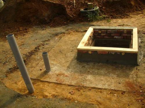 Металлический погреб: монтаж железной конструкции