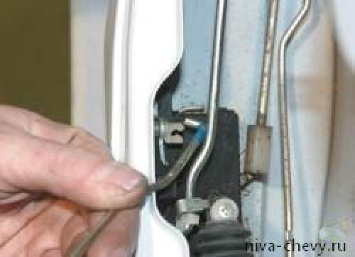 Замена внешней ручки двери Шевроле Нива. Как снять наружную ручку передней двери Нива Шевроле
