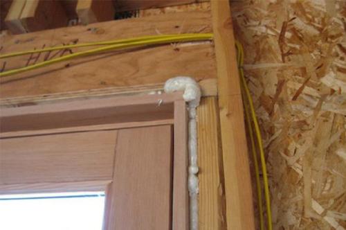 Замазка для окон на зиму. Как утеплить изнутри деревянные окна на зиму своими руками надолго