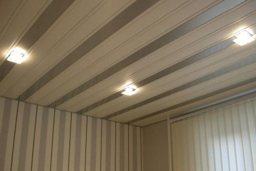 Обшивка стен панелями ПВХ. Как обшить стены пластиковыми панелями своими руками 25