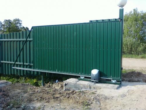 Распашные ворота своими руками из профнастила. Процесс изготовления ворот из профнастила своими руками