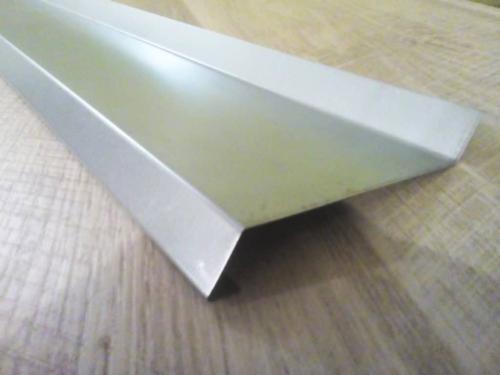 Отливы для цоколя фундамента, как сделать угол. Классификация видов