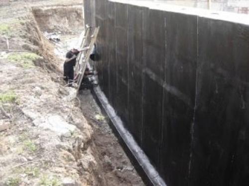 Гидроизоляция стен квартиры изнутри. Гидроизоляция: виды и способы проведения 06