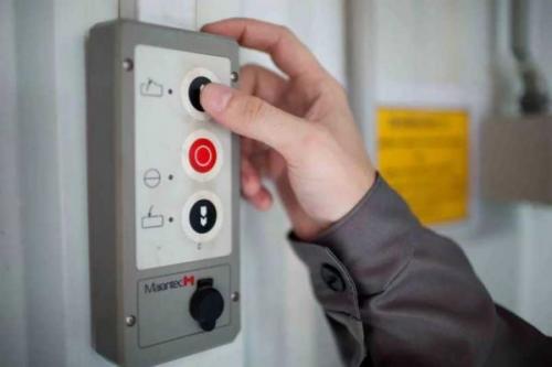 Современные гаражные ворота.  Избавляемся от основного недостатка