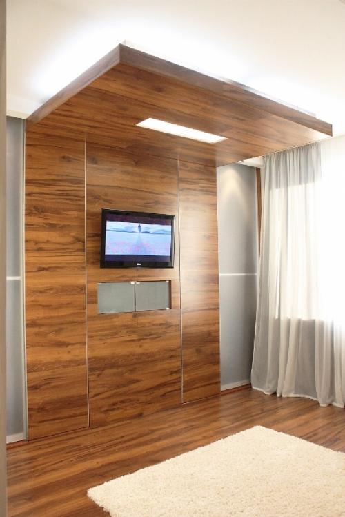 Как крепить ламинат на стену горизонтально. Ламинат на стене