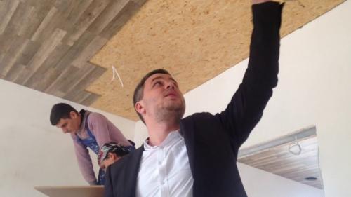 Как крепить ламинат на потолок. Пошаговая технология монтажа ламината на потолок