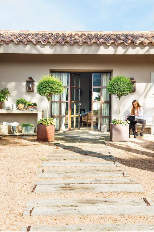 Дом мечты утопающий в зелени в Испании 09