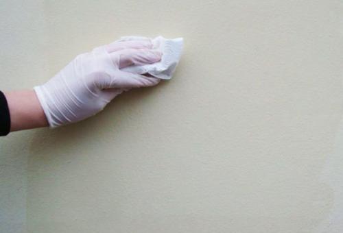 Можно ли клеить обои на акриловую водоэмульсионную краску. Этап 1 – подготовка поверхности