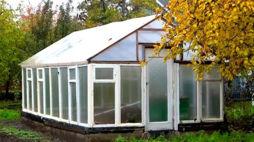 Старые оконные рамы. Что можно сделать из старых оконных рам