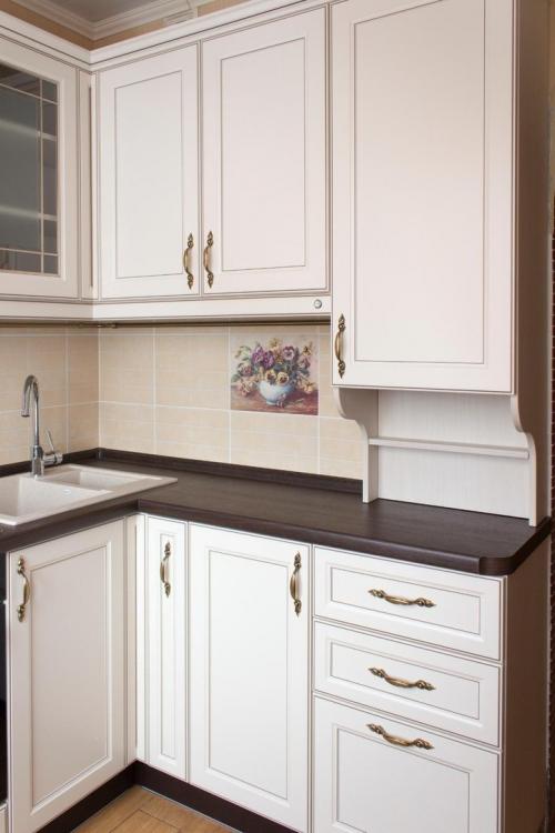 Интерьер классической кухни 05