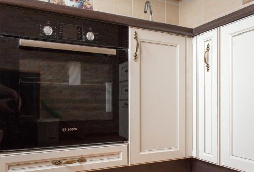 Интерьер классической кухни 01