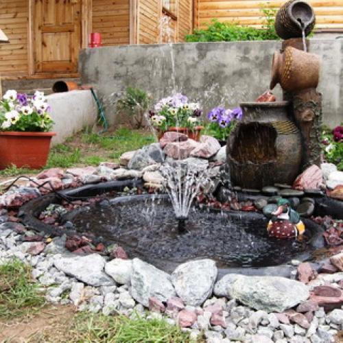 Фонтанчик для пруда на даче. Насос для фонтана 05