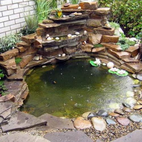 Фонтанчик для пруда на даче. Насос для фонтана 08