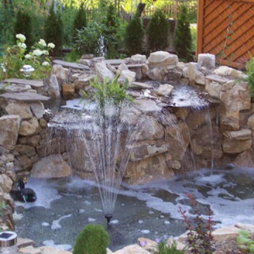 Фонтанчик для пруда на даче. Насос для фонтана 09