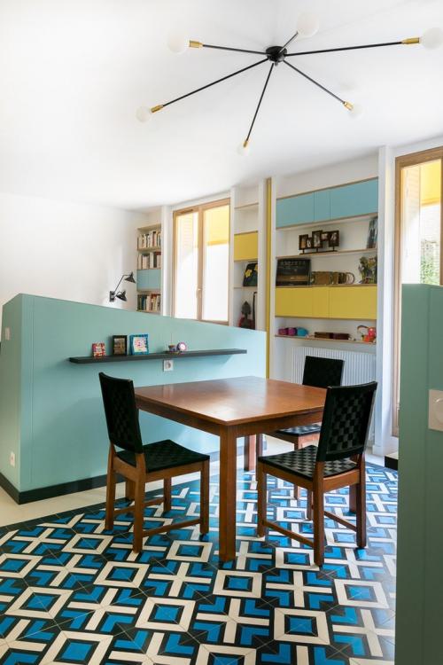 Идея интерьера для маленьких квартир. Перегородки 03