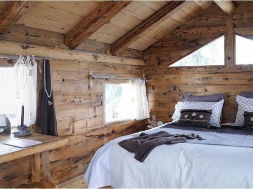 Избушка на дереве во Франции 02