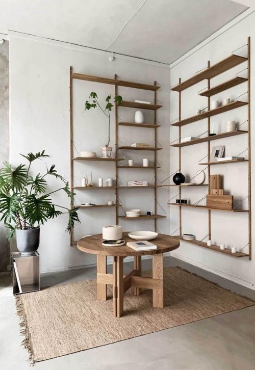 Стеллаж в интерьере: выбор формы, цвета и материала