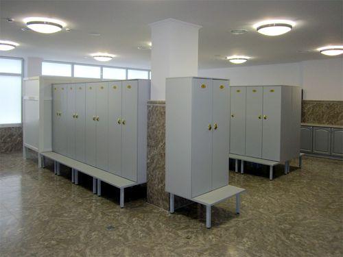 Шкафчики для раздевалок тренажерного зала54150. Варианты шкафов в раздевалки фитнес клубов, советы по выбору