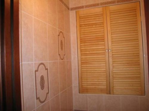 Производство шкафчиков в туалет. Как сделать шкаф в туалет своими руками: 75 фото с дизайном