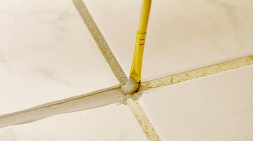 Покраска швов между плиткой. Покраска и побелка швов