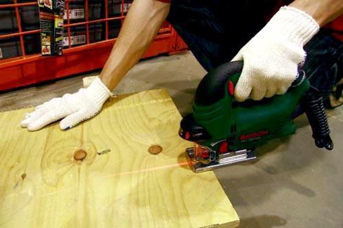 Схемы для выпиливания лобзиком из фанеры. Что такое лобзик: общее описание