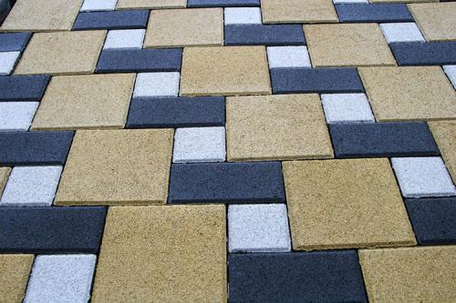 Дизайн тротуарной плитки перед домом. Обустраиваем придомовую территорию – тротуарная плитка во дворе частного дома