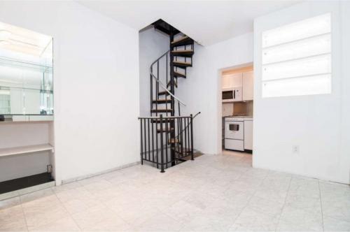 Строим второй этаж в частном доме своими руками. Виды межэтажных лестниц 12 Строим второй этаж в частном доме своими руками. Виды межэтажных лестниц 12