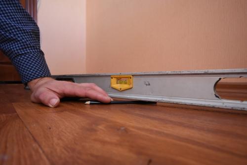 Как усилить полы в деревянном доме. Что делать, если деревянный пол прогибается? 13 Как усилить полы в деревянном доме. Что делать, если деревянный пол прогибается? 13