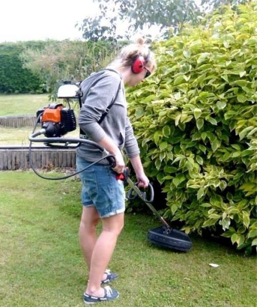 Как разобрать бензокосу. Ремонт катушки триммера своими руками 09