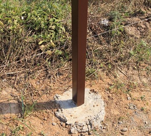 Установка железного забора своими руками. Как правильно установить металлические столбы для забора