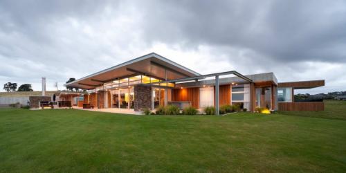 Односкатная крыша: пошаговая инструкция, как построить простую конструкцию своими руками