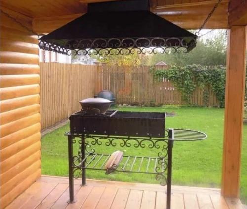 Проекты дачных беседок с мангалом. Особенности беседки с мангалом