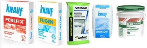 Откуда начинать клеить потолочную плитку от середины потолка или от стенки. На что клеить