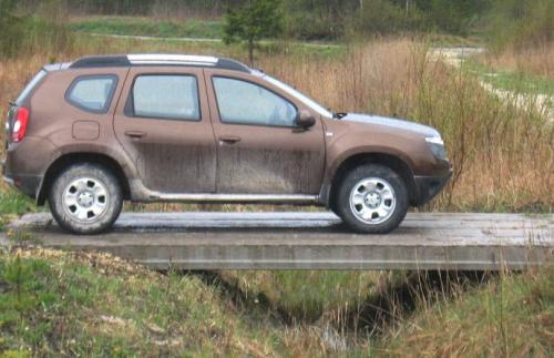 Оформление въезда на участок. Как сделать въезд на участок — этапы обустройства заезда, а также установление подпорных стенок! (фото и видео)