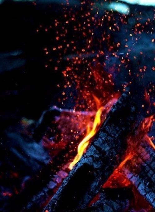 Зaвораживaющая крaсота кострa 02