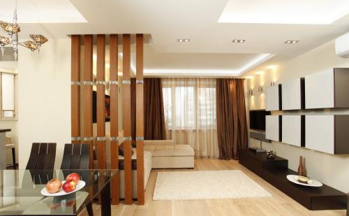 Как разделить однокомнатную квартиру на две комнаты.  Перегородки и ширмы из гипсокартона