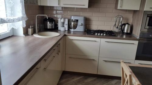 Удобное расположение шкафчиков на кухне. Расположение кухонных шкафов