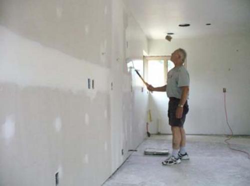 Как быстро и безопасно удалить грунтовку с автомобиля: пошаговая инструкция 13