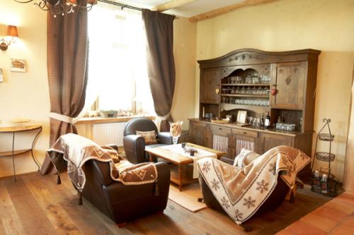 Как спроектировать функциональный и красивый интерьер для небольшого домика. Дизайн дома эконом-класса – рациональные решения