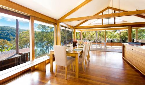 Как выбрать интерьер для загородного дома: советы и рекомендации 04